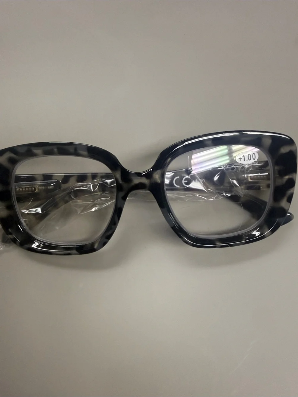 Retro Oversized Square Reading Glasses in Tortoiseshell Black +1.00